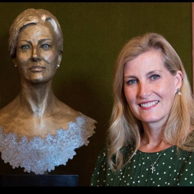 بتمثال لها.. كيف صنعت الكونتيسة صوفي التاريخ؟