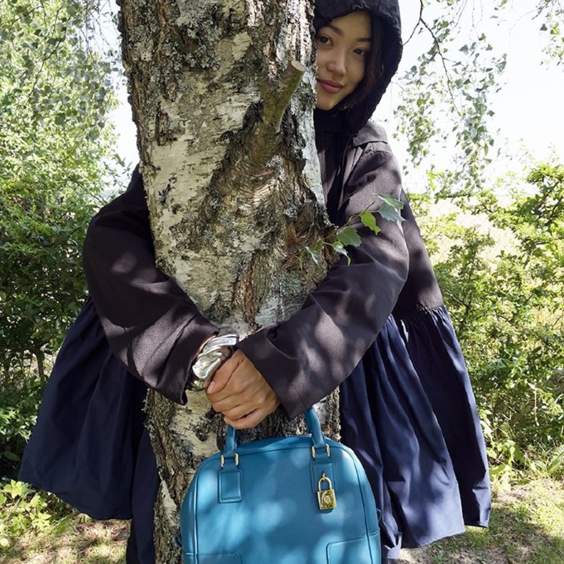 LOEWE تدعوكم للترحيب رحبوا بحقائب Amazona