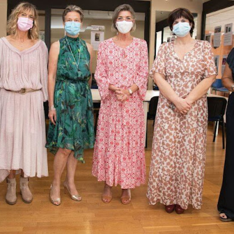 الأميرة كارولين تزور معرض مخصص للأزواج