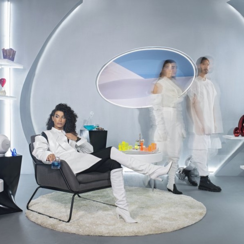 تاناغرا تستكمل الاحتفالات بعيدها الأربعين مع   “Tanagra Reimagined”