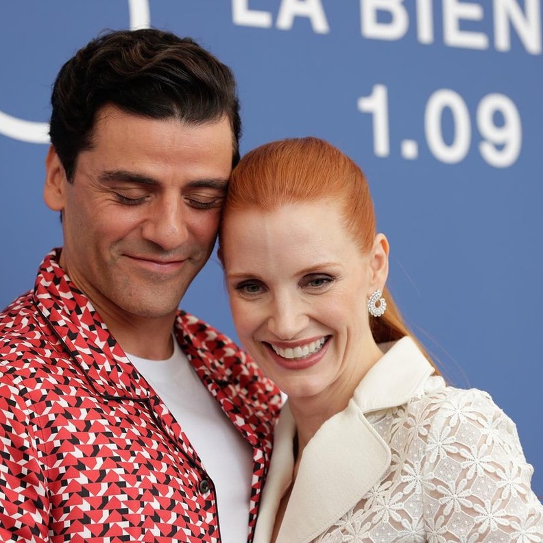 جيسيكا شاساتين وأوسكار إسحاق في مهرجان فينيسيا