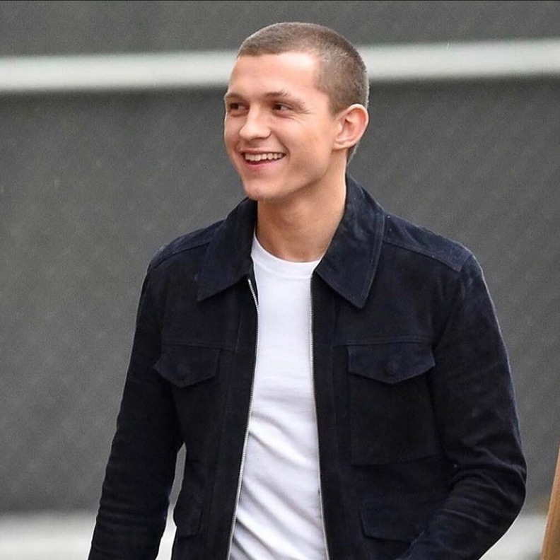 شاهد سرعة وخفة حركة توم هولاند أثناء التدريب في حلبة الملاكمة..بالفيديو