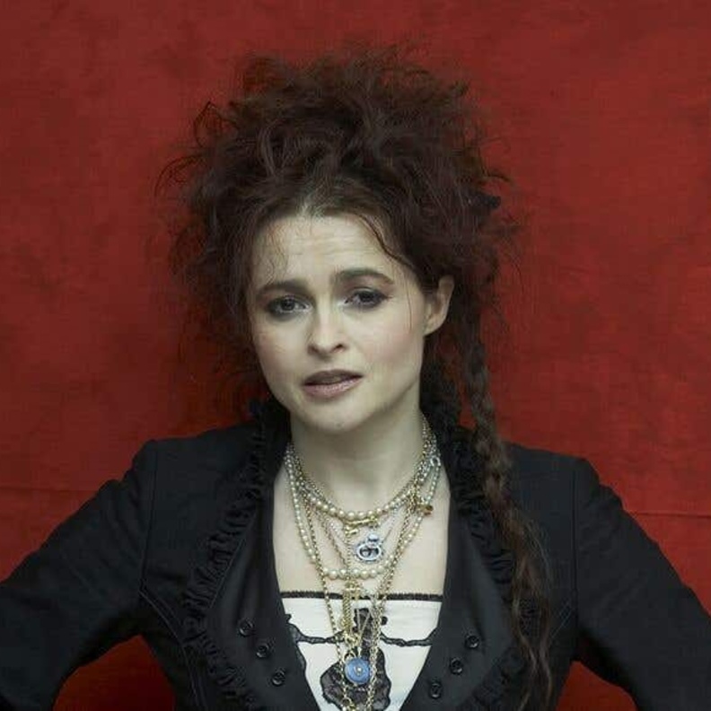 تفاصيل مشاركة هيلينا بونهام كارتر في الجزء الثاني من فيلم "Enola Holmes"