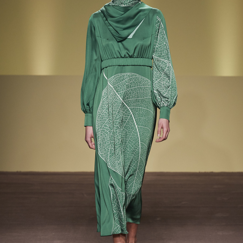 أزياء باللون الأخضر  منBudapest Collection