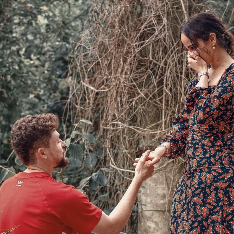 نور عمرو دياب مع خطيبها- صورة من حسابها على انستقرام