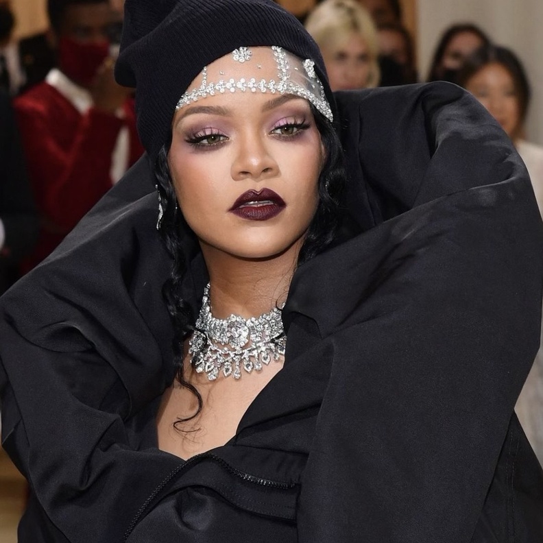 صور أجمل أكسسوارات النجمات في حفل الميت غالا