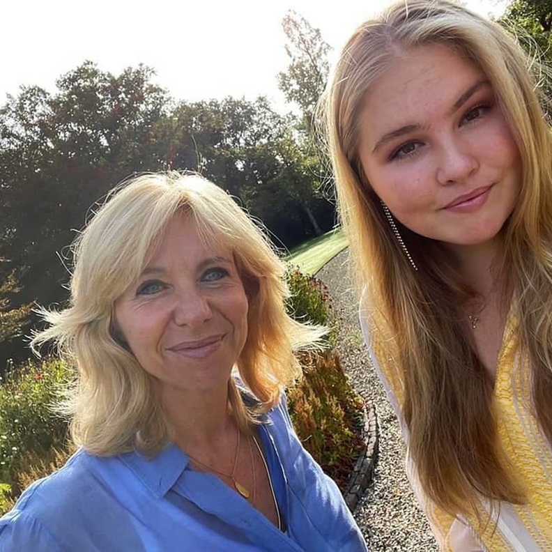 استعدادات لإصدار كتاب جديد بمناسبة عيد ميلاد الأميرة كاتارينا أماليا