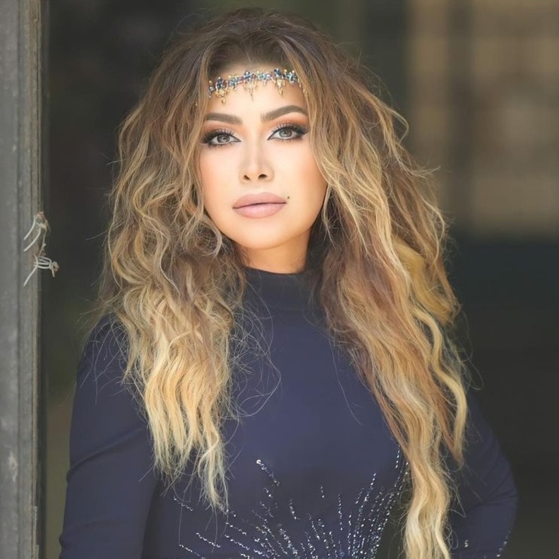 نوال الزغبي بالشعر الهايلايت