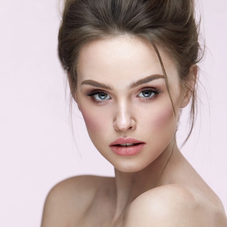 طرق للحصول على خدود وردية طبيعياً