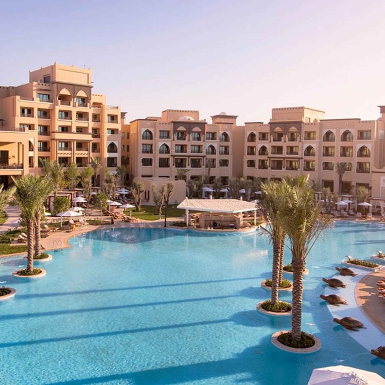 أجواء ساحرة في منتجع وفلل السعديات روتانا - المصدر زوروا أبوظبي