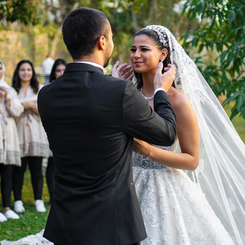 أحمد داش احتفل بزفاف شقيقته دينا- انستغرام دينا