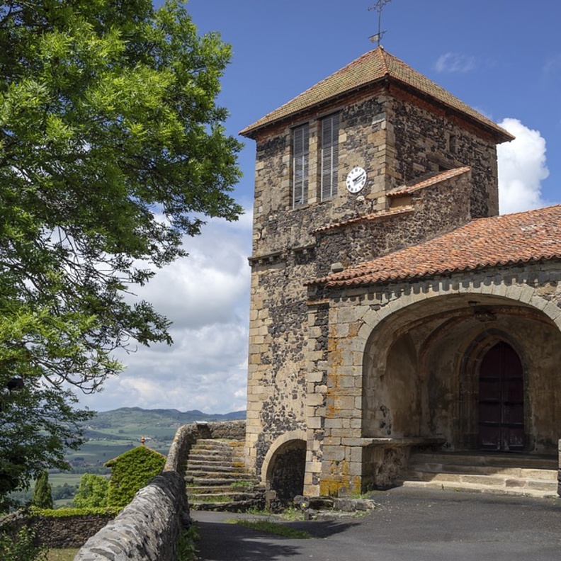 أوفرن متألقة بأجواء العصور الوسطى بواسطة AnthonyArnaud