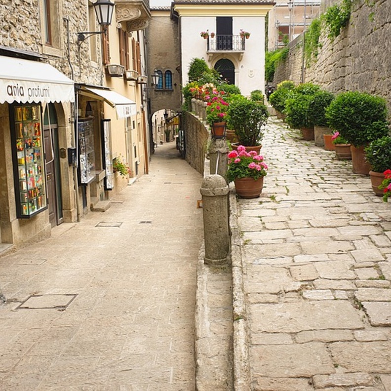 أوقات ممتعة من الاكتشاف في سان مارينو بواسطة demsi3art