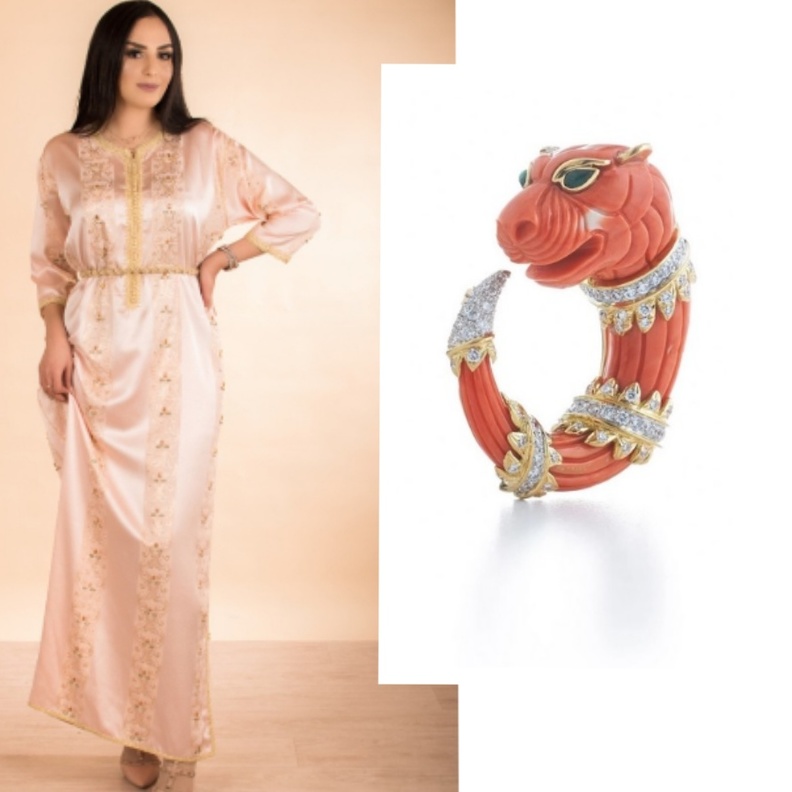 إطلالة مجوهرات وردية