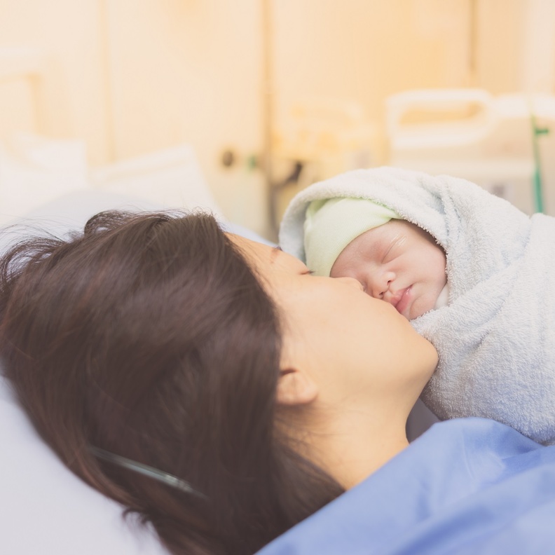 اسباب الامساك بعد الولادة القيصرية