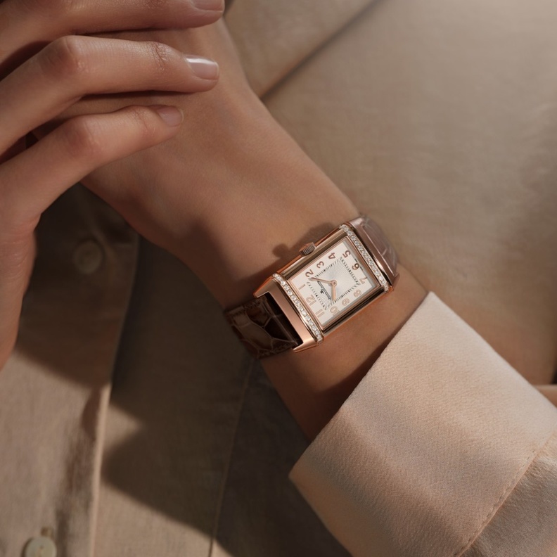 اطلالة النهار أكثر أناقة بموديلات ساعات يد راقية