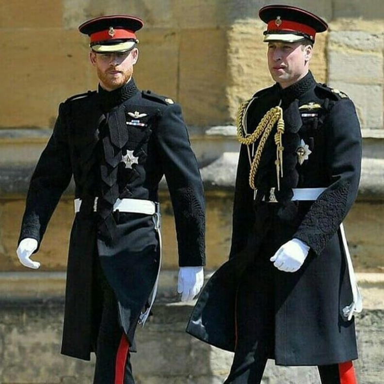 التباعد بين الأميرين وليام وهاري بدأ منذ الدراسة الجامعية