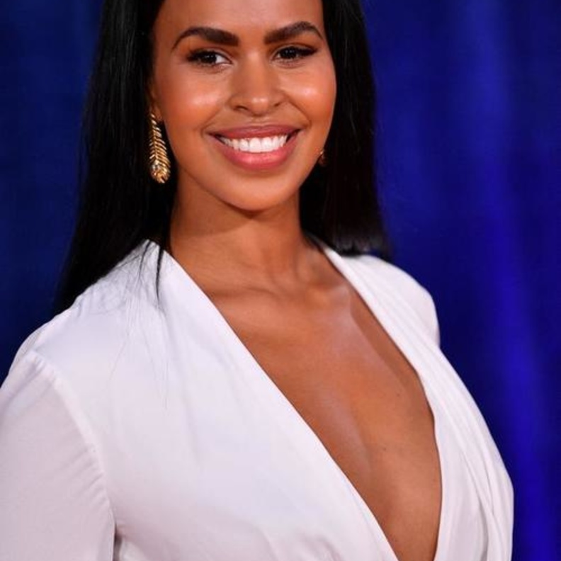 تصاميم مجوهرات النجمات في London Film Festival