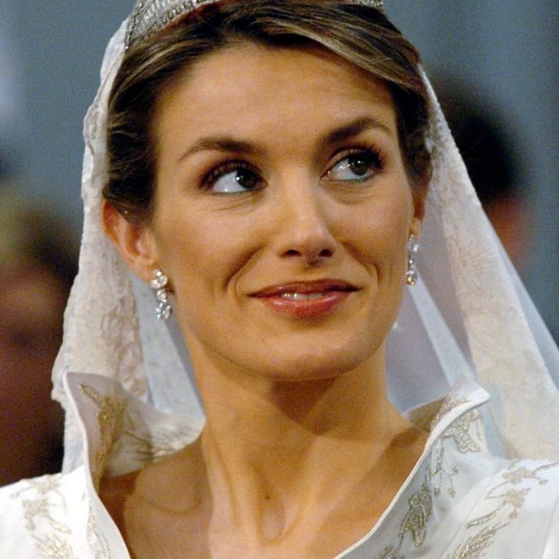 تاج ملكي لملكة اسبانيا ليتيزيا أورتيز