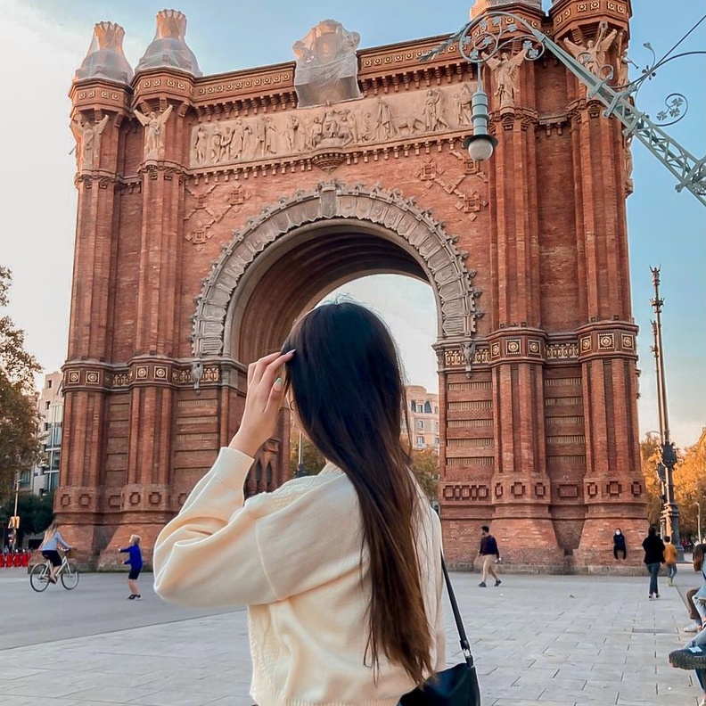 ترك الكثير من البقشيش لأن ترك البقشيش ليس تقليد شائع في إسبانيا