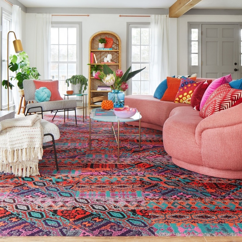 تصميم سجادة ملونة لغرفة نوم عصرية