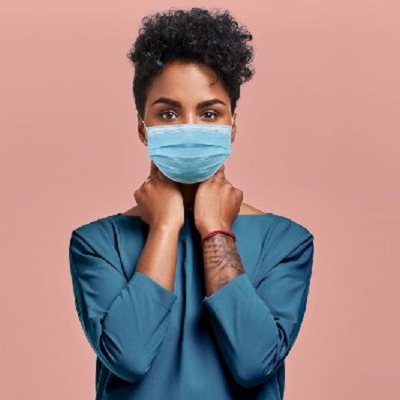 كيف يؤثر فيروس كورونا على الاذن