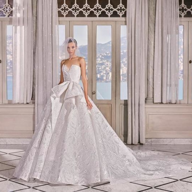 طوني ورد لـ"هي": فساتين زفاف خريف 2022 عنوانها العودة الى الحياة