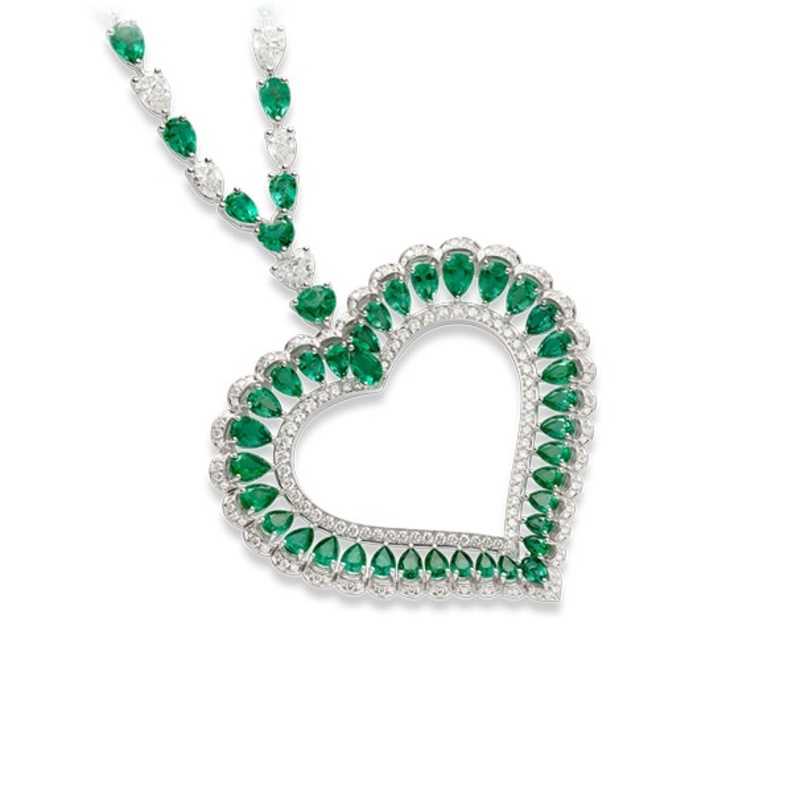 قلادة LACY HEART