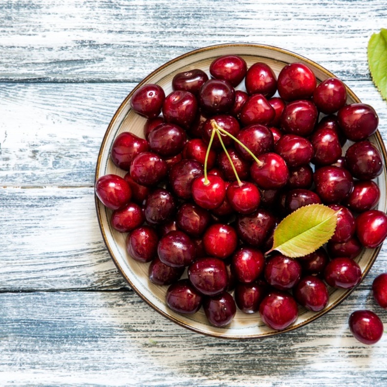 ما هي فوائد الكرز لصحة العيون والعظام