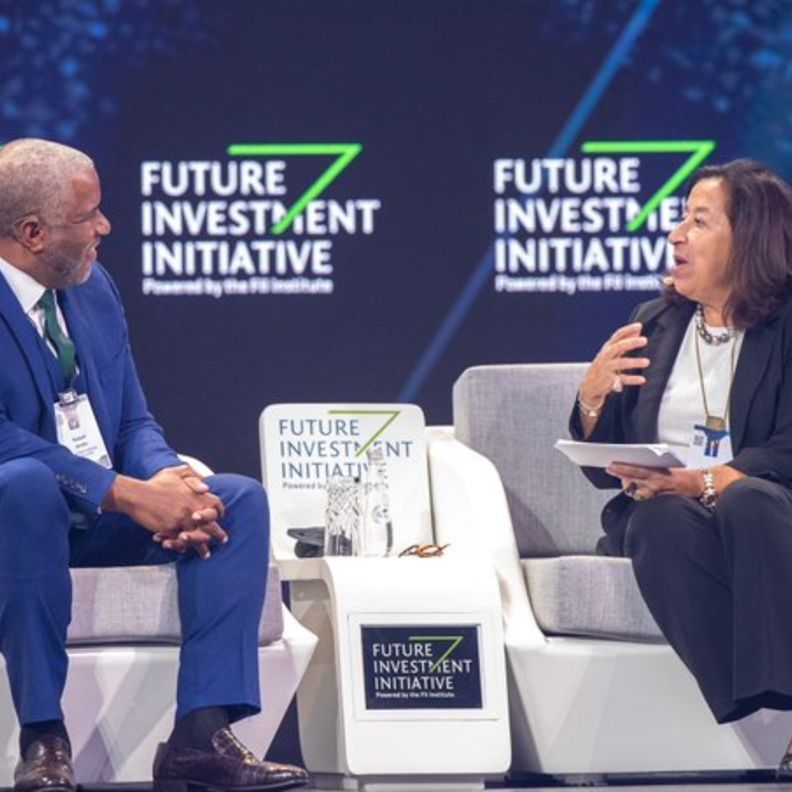 مشاركة لبنى العليان الرئيس التنفيذي لشركة العليان السعودية القابضة