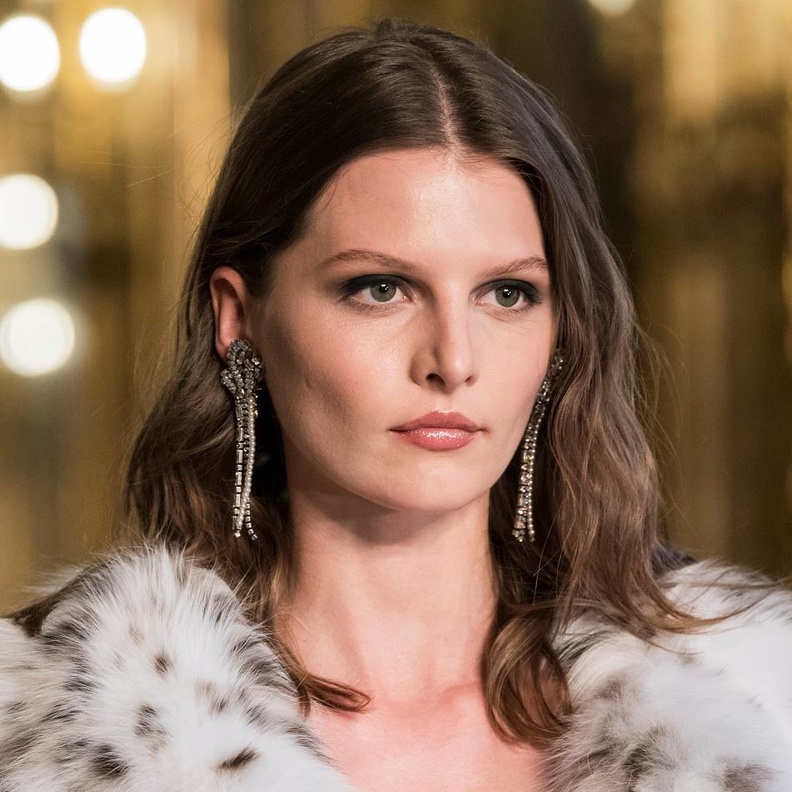 مكياج سموكي بلونين ايشادو داكن  من دار Braschi.jpg