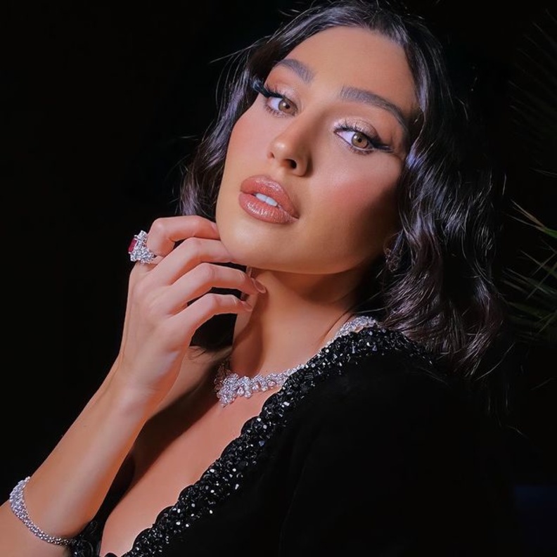 أجمل رسمات مكياج لخريف 2021 من وحي نجمات مهرجان الجونة