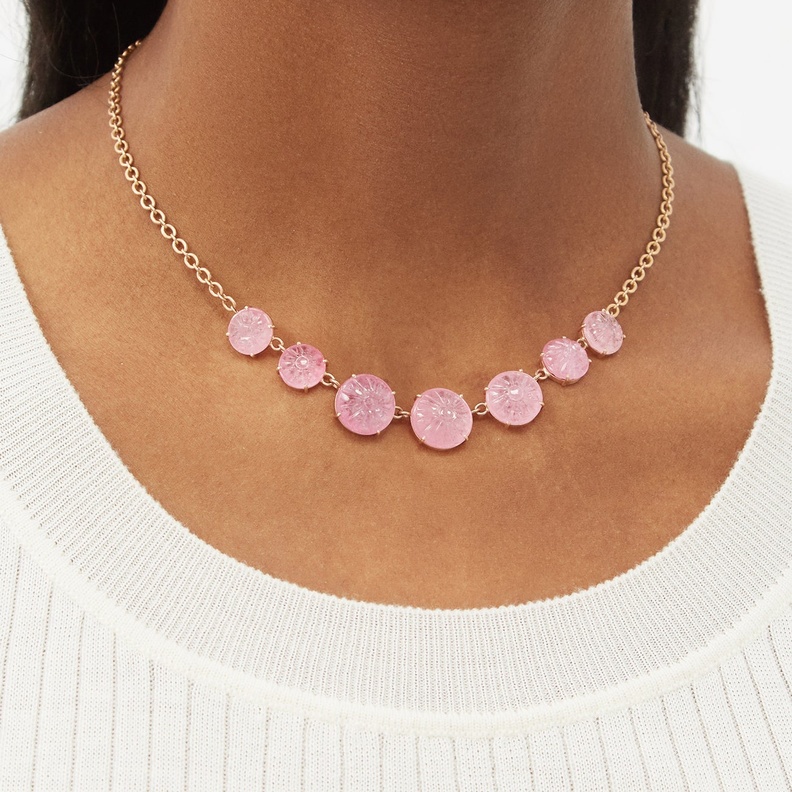 موديلات مجوهرات اللون الزهري لاطلالات الشهر الوردي