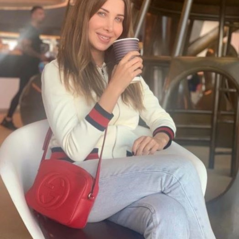 مايا دياب إختارت الحقيبة الحمراء من دار Chanel