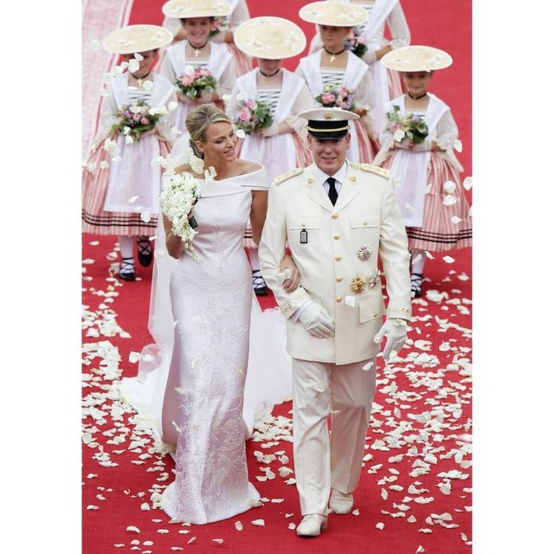 نفاذ العملات التذكارية الجديدة بمناسبة الذكرى السنوية لزواج أمير وأميرة موناكو