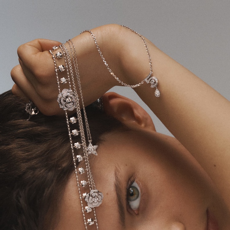 Vocabulary of Style.. اكتشفي الأسلوب الخاص بكِ لارتداء قطع CHANEL من المجوهرات