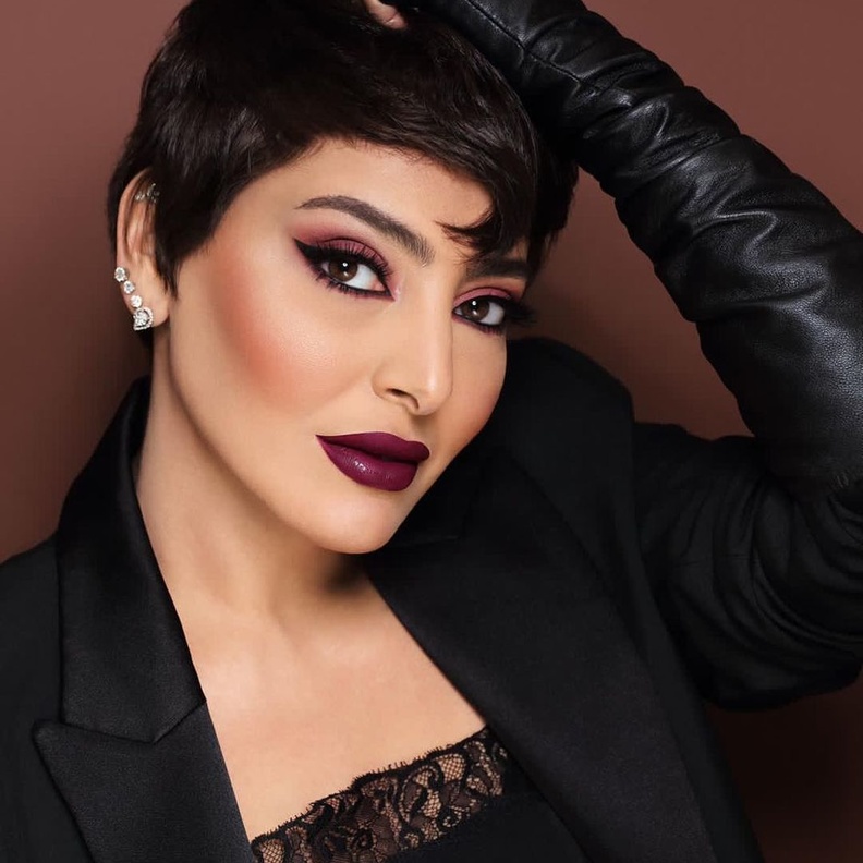 صيحات مكياج عصرية مستوحاة من إطلالات فاطمة الصفي