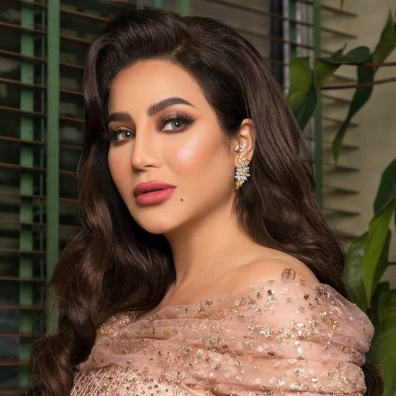 الإعلامية لجين عمران