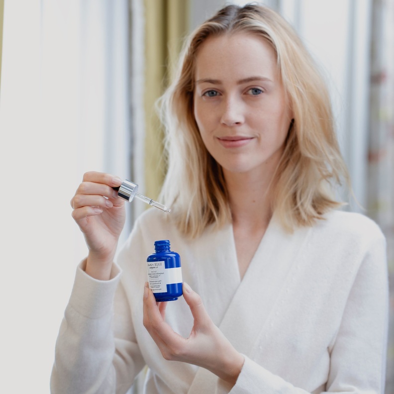 إليكم النظام المُلطّف المضاد للقشرة من Hair Rituel by Sisley