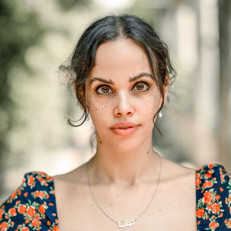  نور عمرو دياب تستعرض أحدث إطلالتها الجمالية في خطوبتها