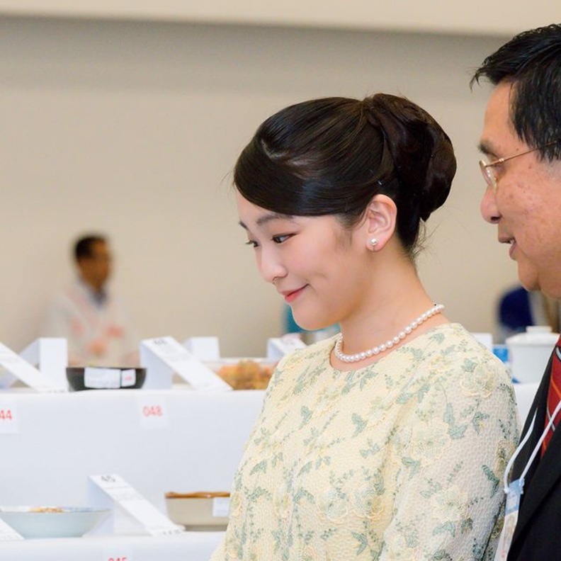 الأميرة ماكو رفضت منحة زواجها المالية منذ عام 2014