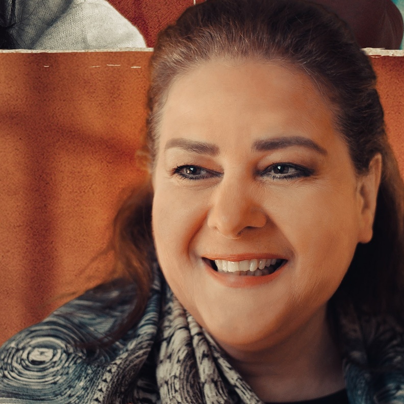 دلال عبدالعزيز في فيلم "فرق خبرة"