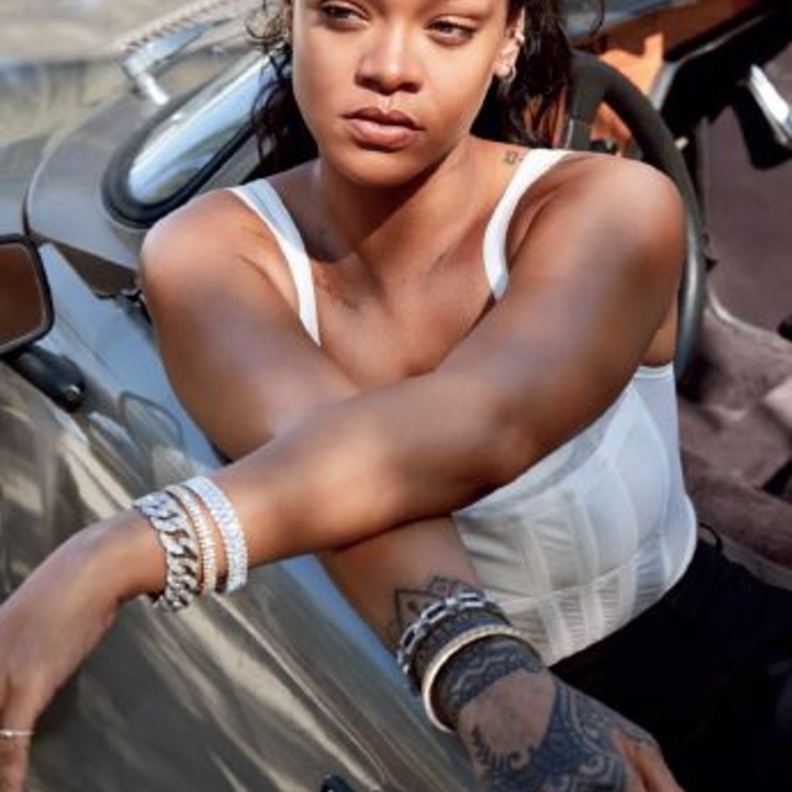 تمتعي بيدين ناعمتين مع منتج فنتي سكين الجديد الرائع