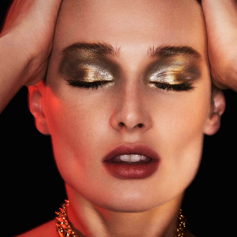 لمعان دافئ وتناغم آسر من "ديور"  Dior