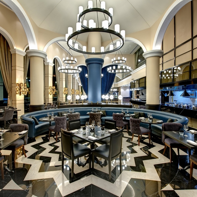 فندق ديوكس النخلة يطلق الأمسية العربية الفاخرة في "غريت بريتش"