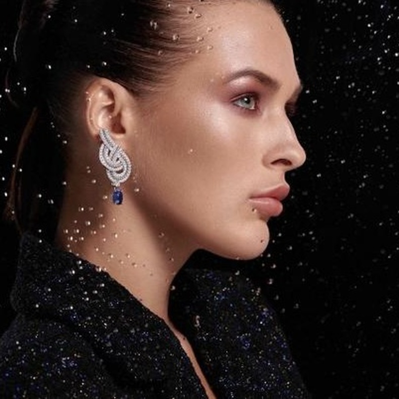 إطلالات مكياج بتناغم لوني فريد مع أفخم المجوهرات في جلسة تصويرية خاصة لـ "هي" من دار CHANEL 2021