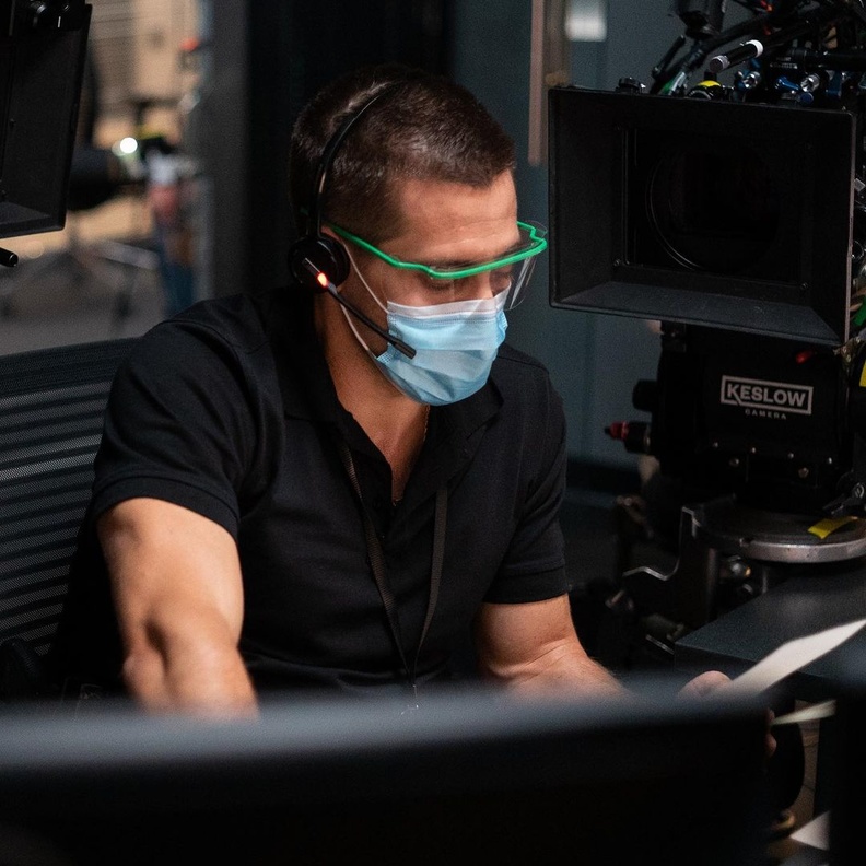 جيك جيلنهال يعود إلى نتفليكس بأحدث أفلامه "The Guilty"