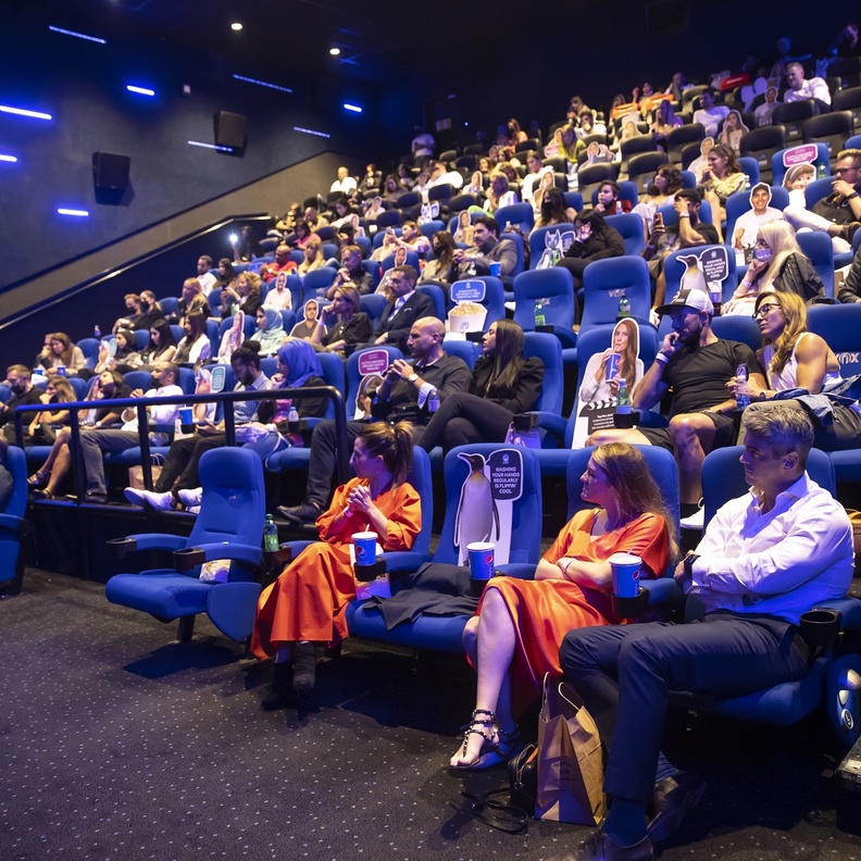 صور وتفاصيل العرض الخاص لفيلم المغامرات "ما وراء المحيط" في دبي