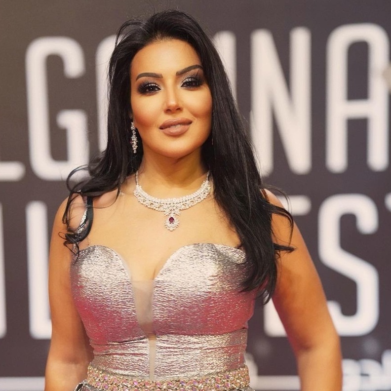 سمية الخشاب