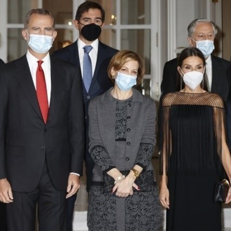 ملك وملكة إسبانيا يسلمان جائزة فرانسيسكو سيريسيدو للصحافة لعام 2021